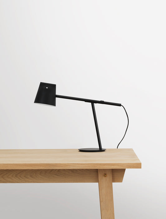 Momento table lamp