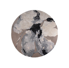 Load image into Gallery viewer, Floreo rug
