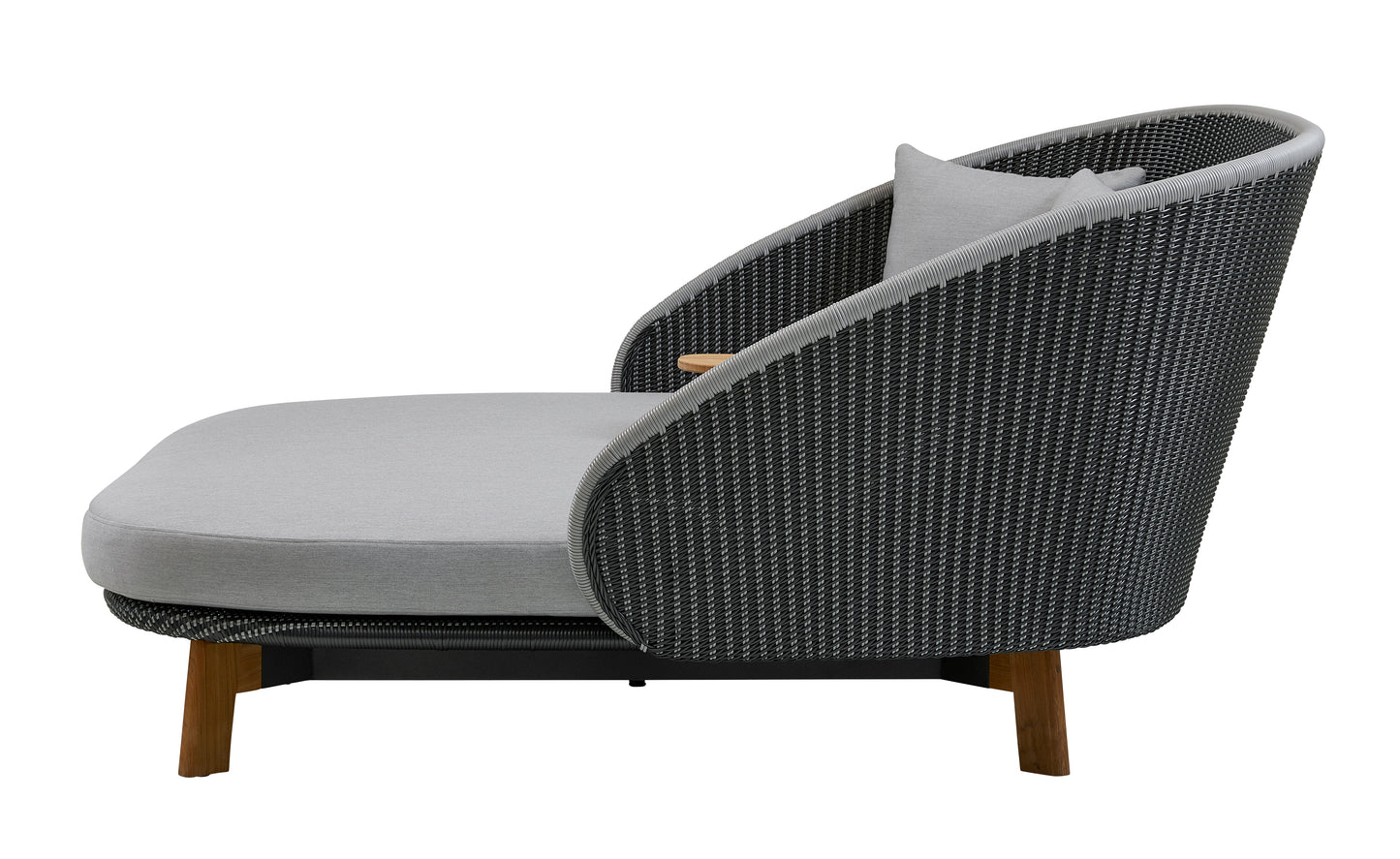 Peacock daybed