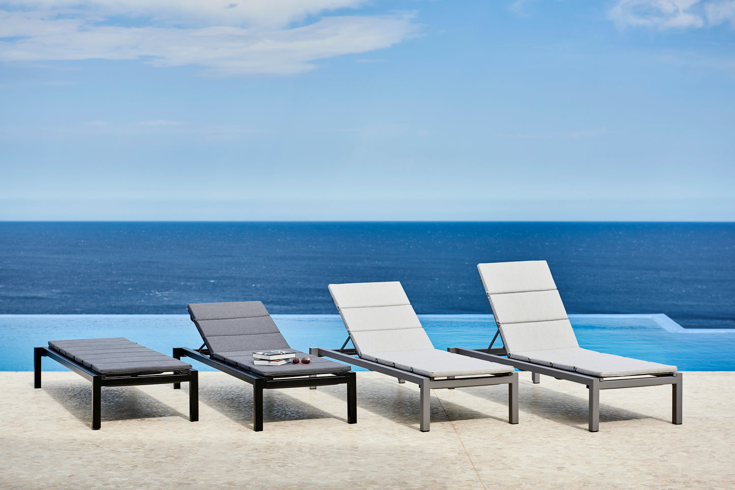 Relax sunbed
