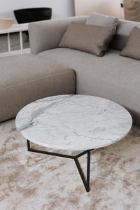 Oval coffee table