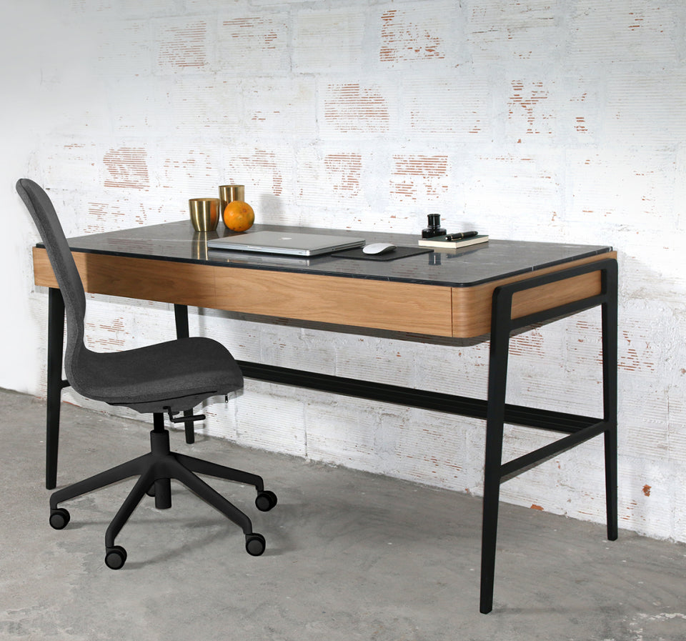 Bouvet desk nero marquina