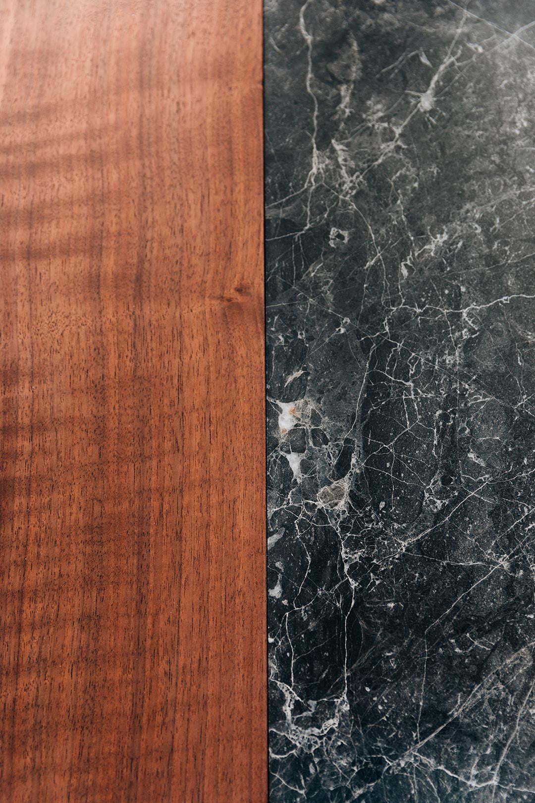 Draft desk spider grey