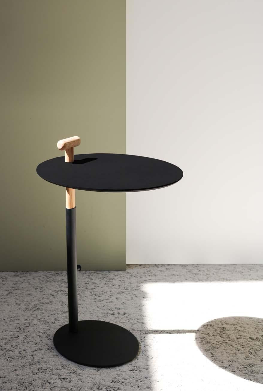 Lucca adjustable