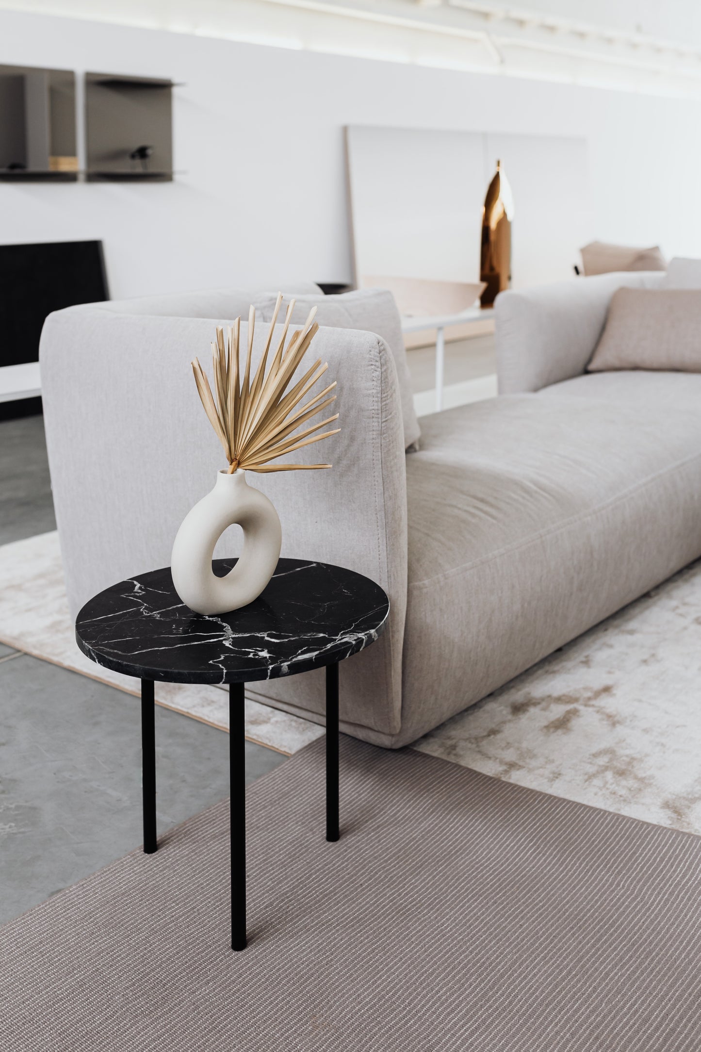 Gruff coffee table